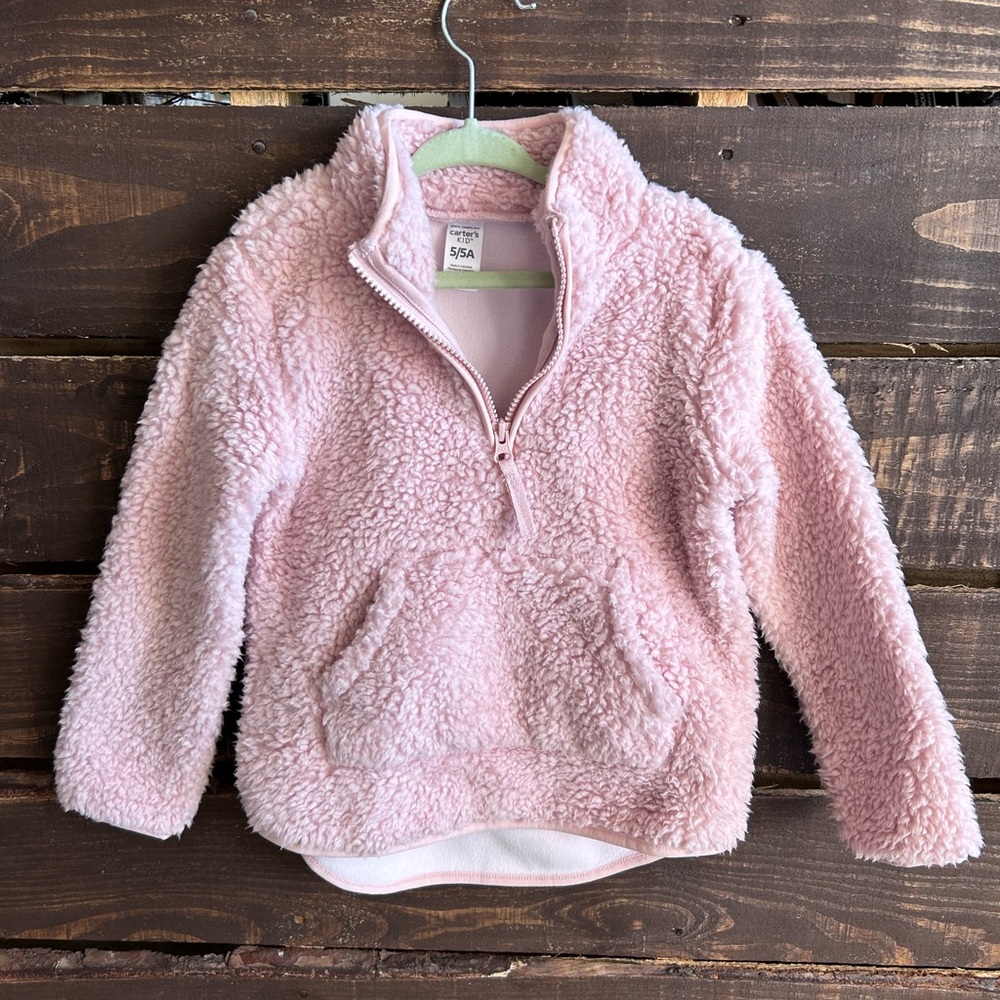 Carter’s girls size 5 Sherpa fleece pullover